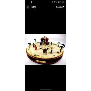 In Box Vintage Happy Winter Holiday Holy Night Animated Musical Nativity Scene